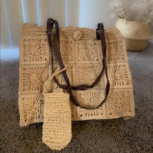 Straw tote bag